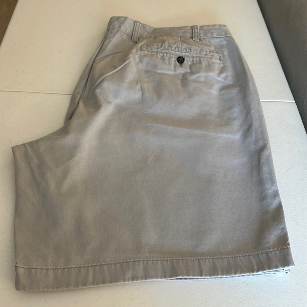 Nautica deck shorts size 44w 9” length